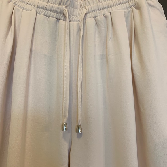 Entro Cream Jogger Style Pants - Picture 2 of 8